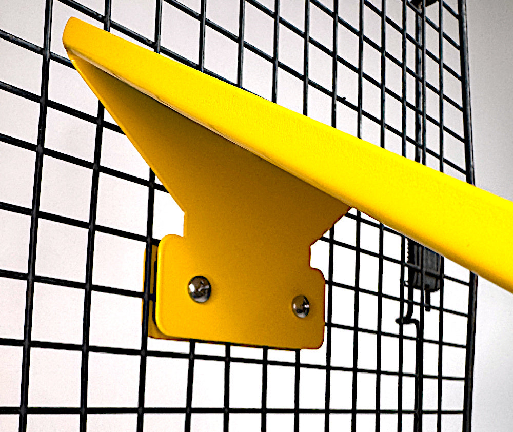 LickiDock Daffodil Yellow 8" by 8"