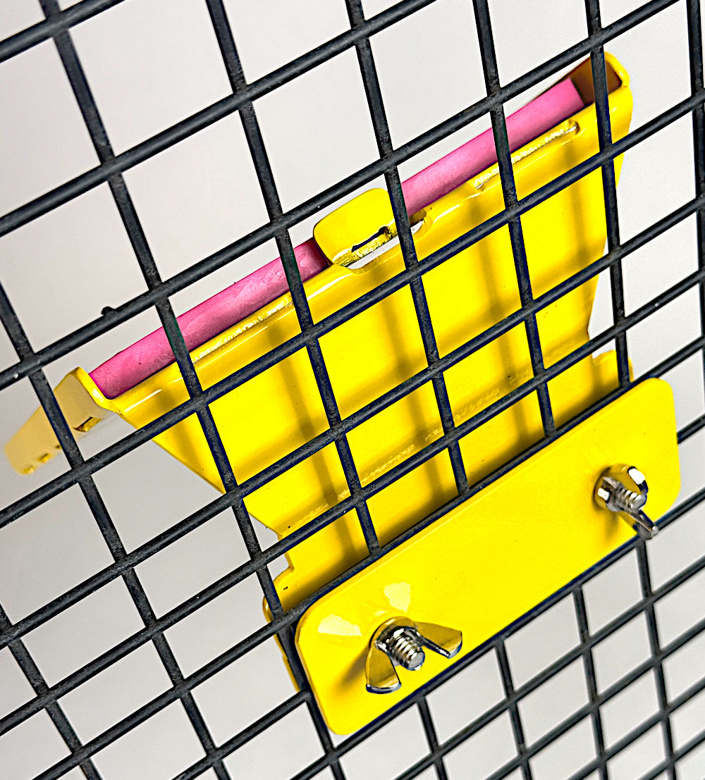 LickiDock Daffodil Yellow 5" by 7"