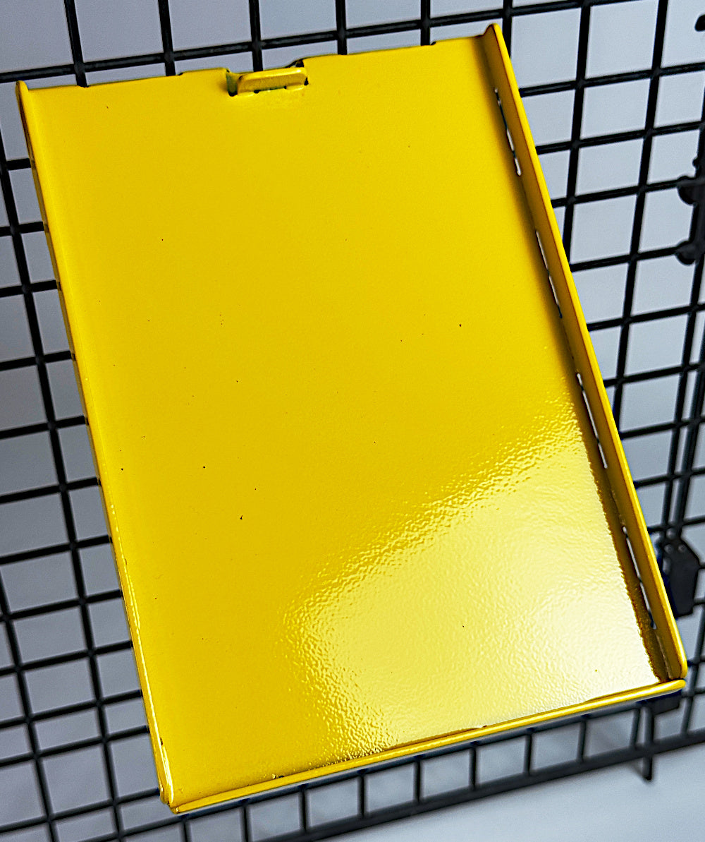 LickiDock Daffodil Yellow 5" by 7"