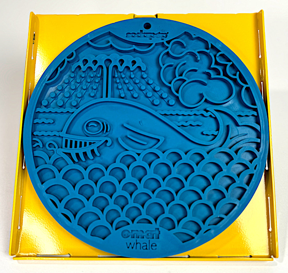 LickiDock Daffodil Yellow 8" by 8"