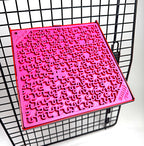 LickiDock Astatic Red 8" by 8"