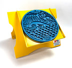 LickiDock Daffodil Yellow 8" by 8"