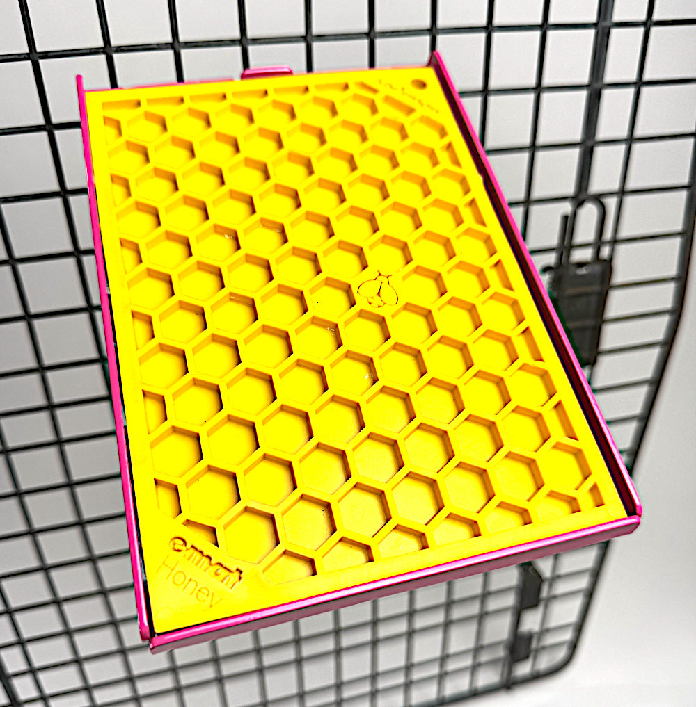 LickiDock Passion Pink 5" by 7"